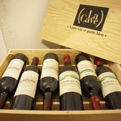 Photo caisse bois transport vin La Cave Paris